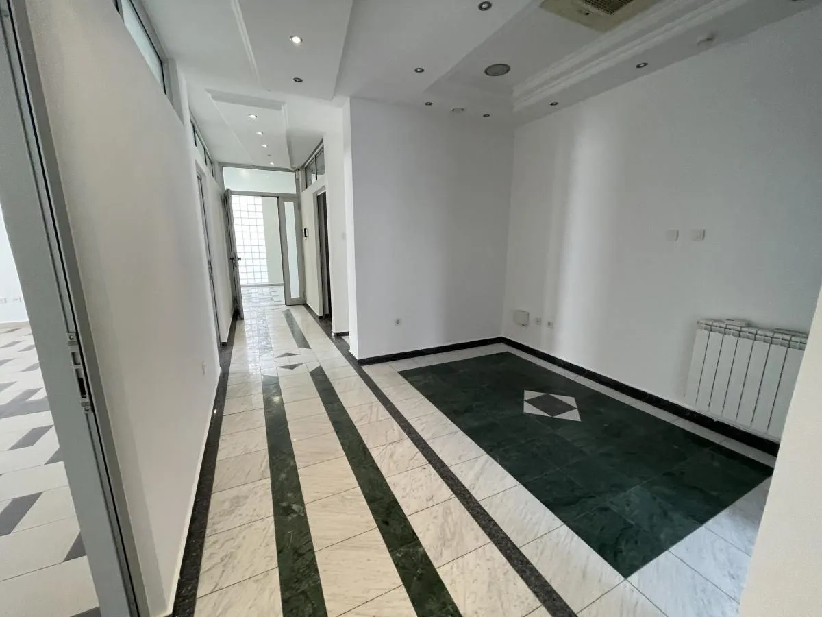 Rent, office space, 245m², Bulevar Oslobodjenja, Novi Sad Sve Podlokacije
