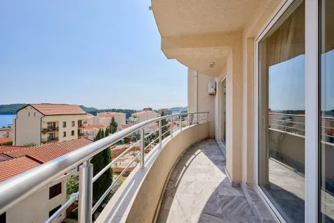 Sale, four bedroom apartment, 113m², Bečići, Budva - image 17