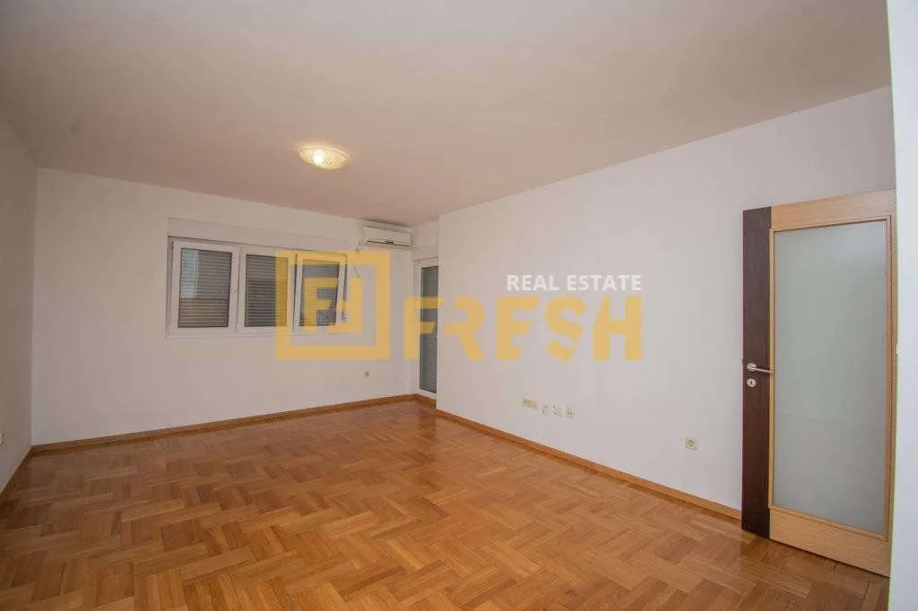 Rent, one bedroom apartment, 50m², Tuški Put, Podgorica