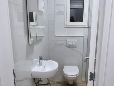 Rent, one bedroom apartment, 40m², Centar, Podgorica - image 4