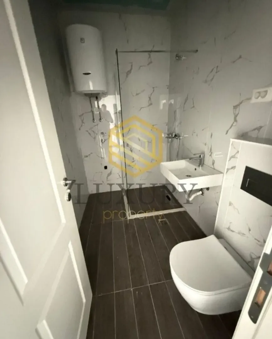 Prodaja, trosoban stan, 90m², Zagorič, Podgorica