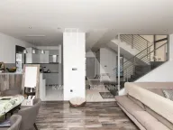 Prodaja, kuća, 250m², Tološi, Podgorica - image 11