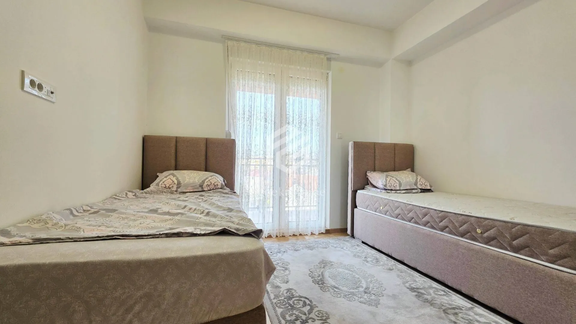 Prodaja, dvosoban stan, 76m², Stari Aerodrom, Podgorica