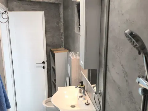 Rent, two bedroom apartment, 60m², Nalježići, Kotor - image 6