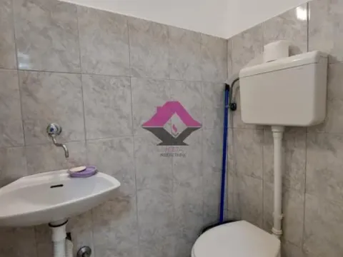 Izdavanje, trosoban stan, 68m², Poštanska Štedionica, Palilula Sve Podlokacije - image 14