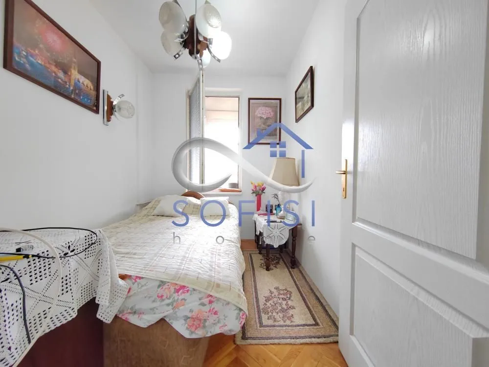 Prodaja, dvosoban stan, 73m², Socijalno, Novi Sad Sve Podlokacije