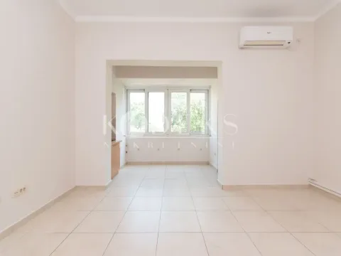 Izdavanje, poslovni prostor, 91m², Centar, Podgorica