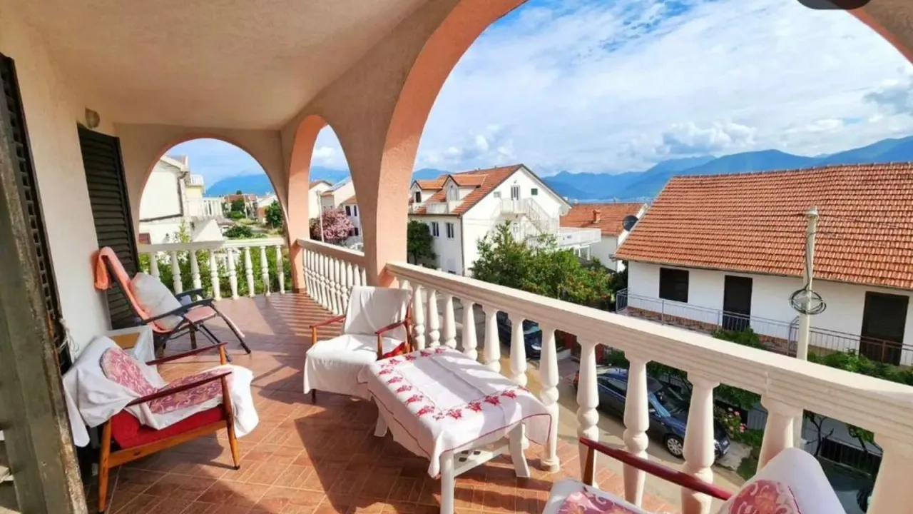 Prodaja, kuća, 396m², Tivat, Crna Gora