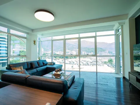 Sale, two bedroom apartment, 89m², Bečići, Budva - image 24