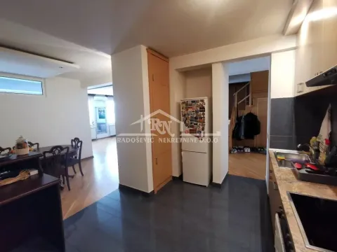 Sale, four bedroom apartment, 158m², Čukarica, Beograd - image 9