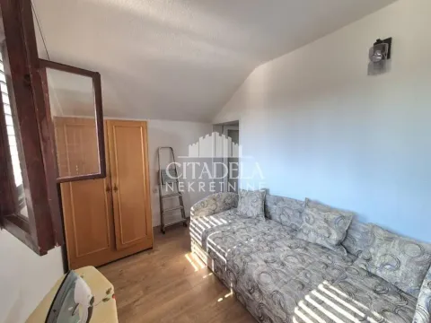 Rent, two bedroom apartment, 49m², Petlovo Brdo, Beograd - image 4