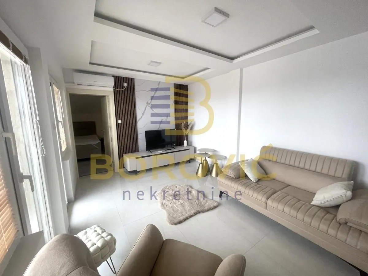 Izdavanje, dvosoban stan, 51m², Palilula Sve Podlokacije, Beograd