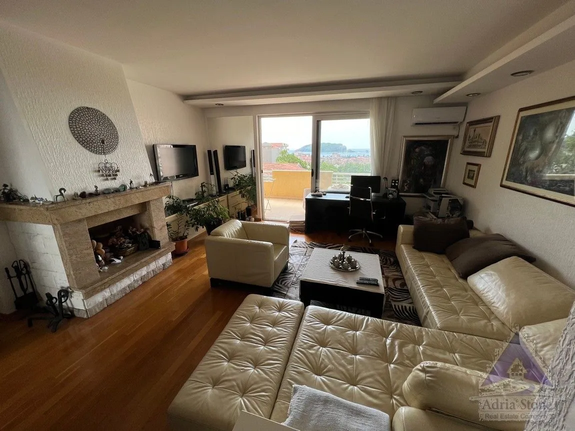 Sale, three bedroom apartment, 95m², Lazi, Budva