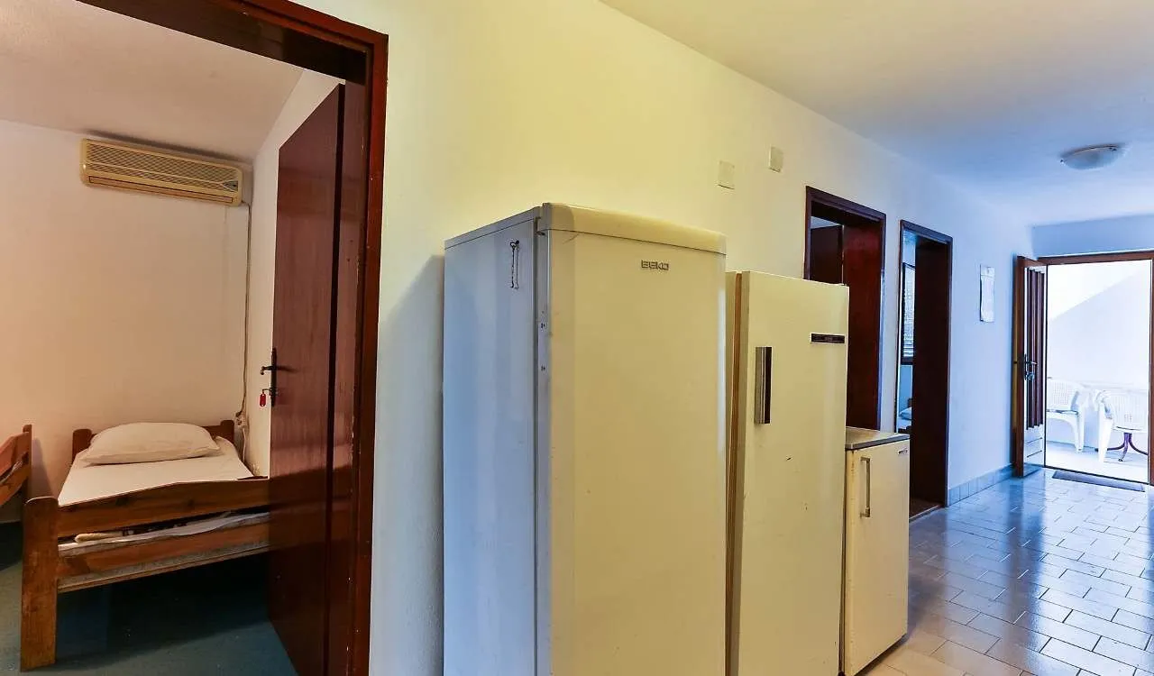 Sale, house, 360m², Sutomore, Bar