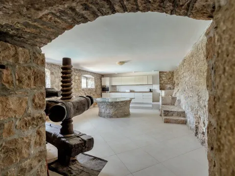 Sale, house, 176m², Kotor, Crna Gora - image 7