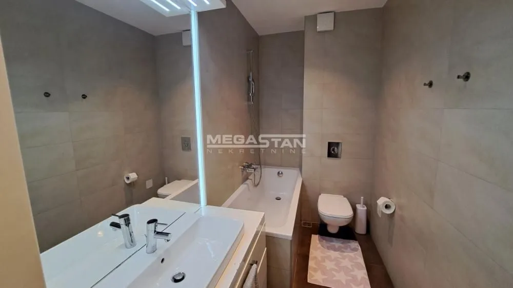 Sale, three bedroom apartment, 83m², Novi Beograd Blok 65, Novi Beograd Sve Podlokacije