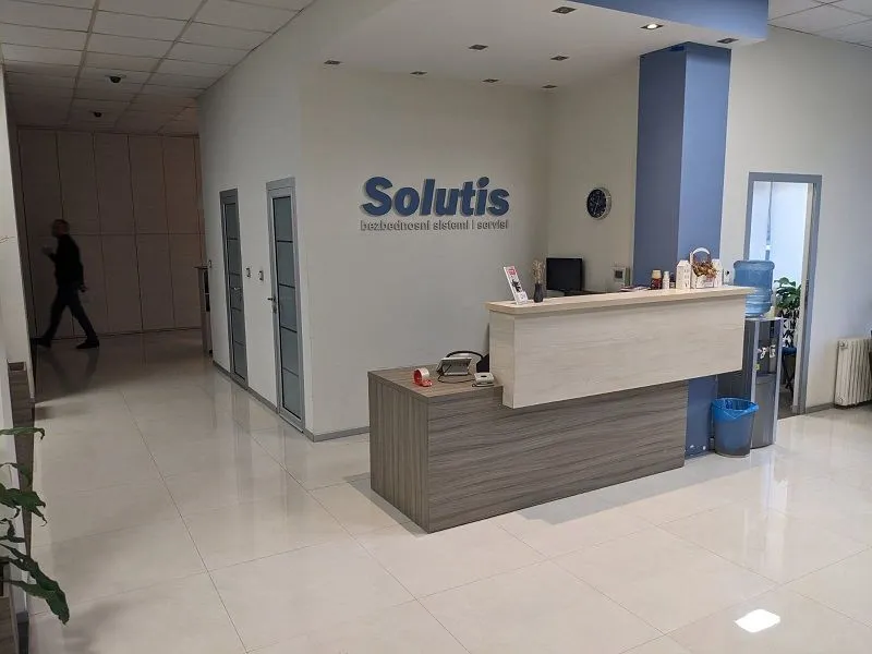 Izdavanje, poslovni prostor, 250m², Altina, Beograd