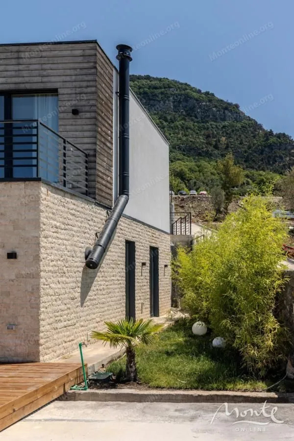 Sale, house, 129m², Kavač, Kotor