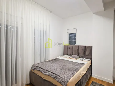 Izdavanje, dvosoban stan, 80m², Tološi, Podgorica - image 27