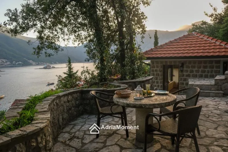 Prodaja, kuća, 285m², Perast, Kotor