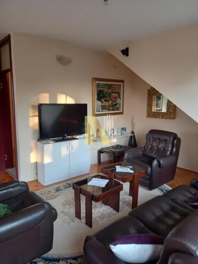 Prodaja, kuća, 336m², Sremska Kamenica, Petrovaradin