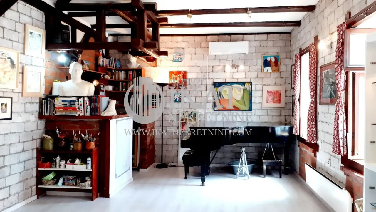 Prodaja, kuća, 70m², Zemun Gardoš, Zemun Sve Podlokacije