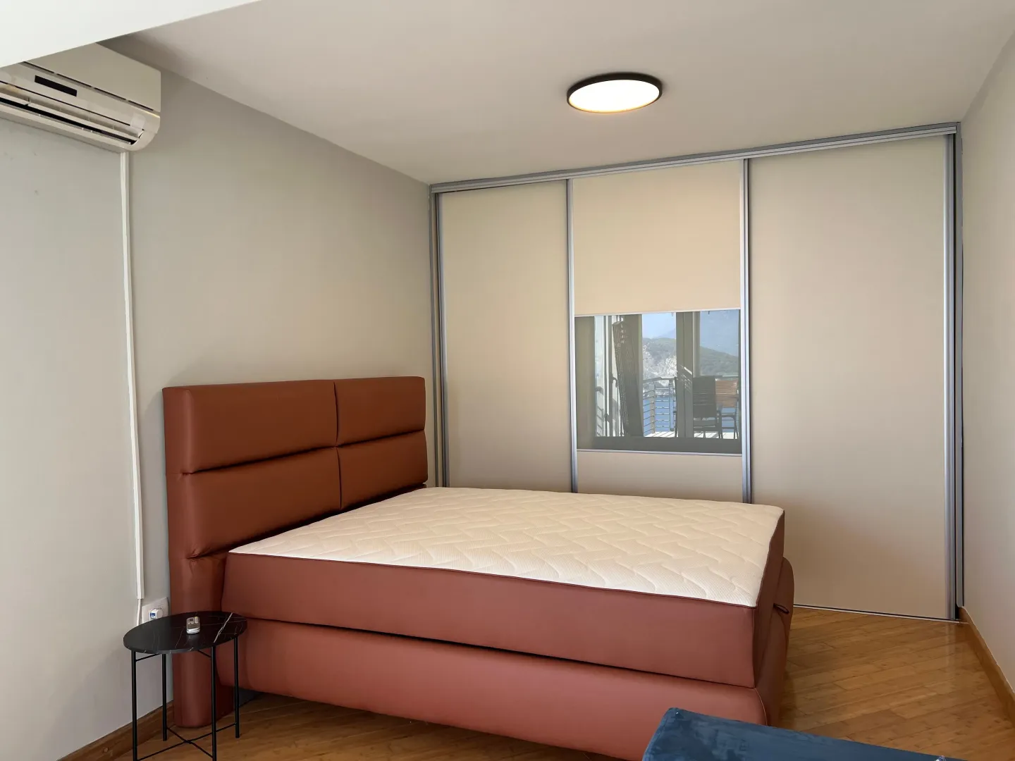 Izdavanje, jednosoban stan, 70m², Vidikovac, Budva