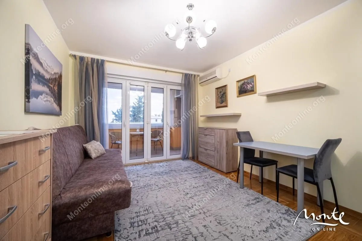 Prodaja, dvosoban stan, 55m², Bečići, Budva