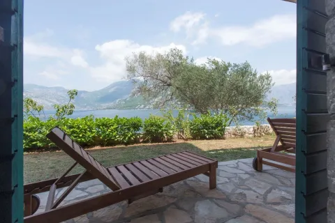 Prodaja, kuća, 235m², Kostanjica, Kotor - image 66