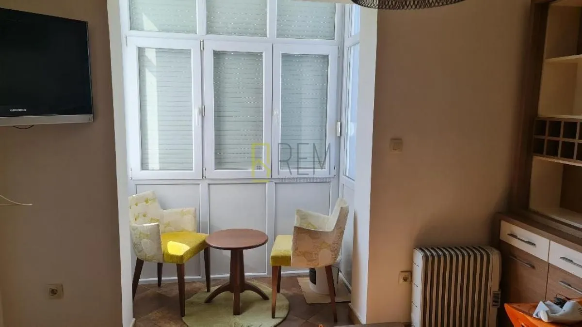 Izdavanje, jednosoban stan, 54m², Preko Morače, Podgorica