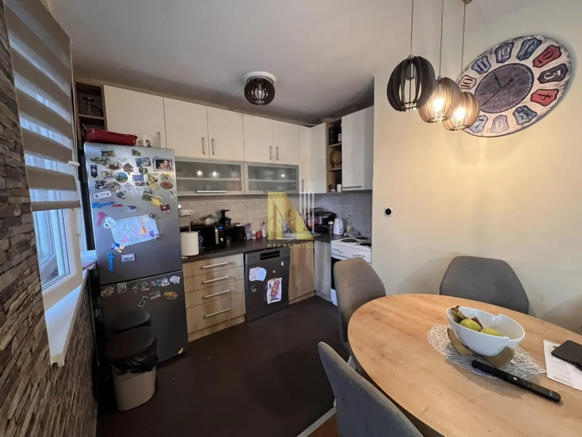 Prodaja, četvorosoban stan, 71m², Podbara, Novi Sad Sve Podlokacije