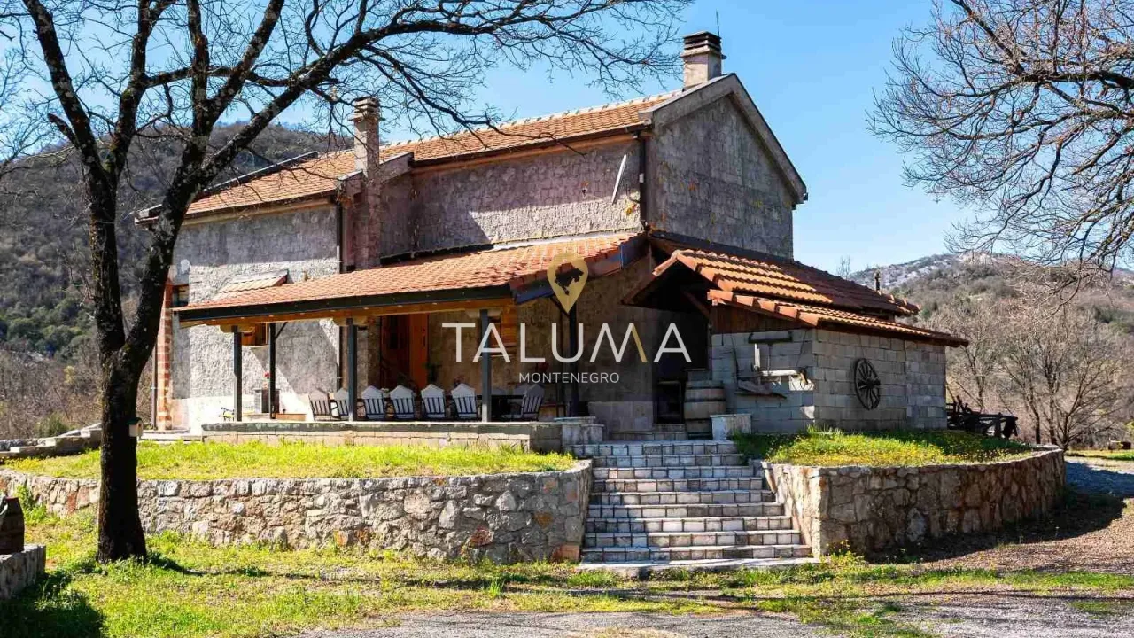 Izdavanje, kuća, 190m², Rijeka Crnojevića, Cetinje