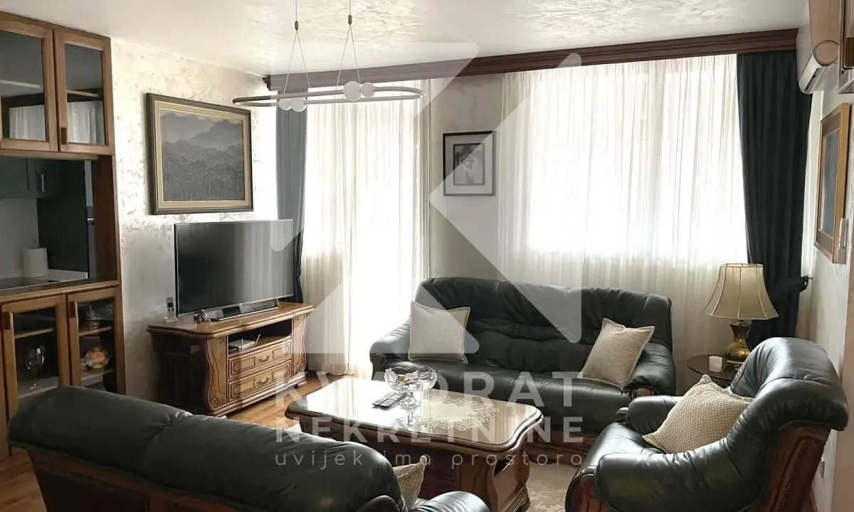 Izdavanje, dvosoban stan, 73m², Preko Morače, Podgorica