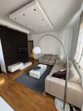 Izdavanje, dvosoban stan, 52m², Zemun Gornji Grad, Zemun Sve Podlokacije - image 2