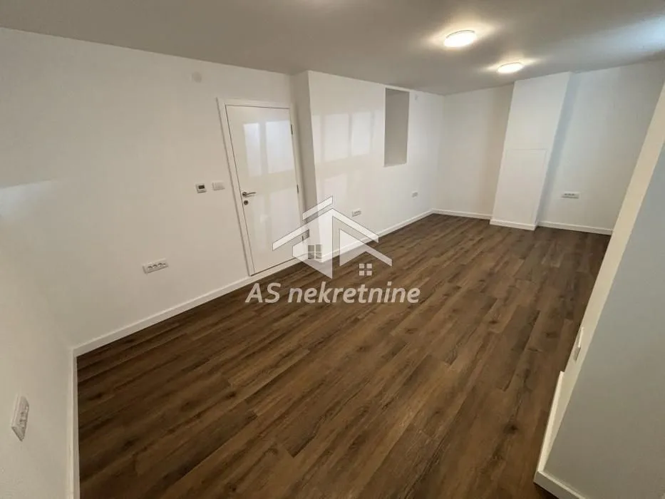Izdavanje, dvosoban stan, 55m², Stari Grad, Beograd
