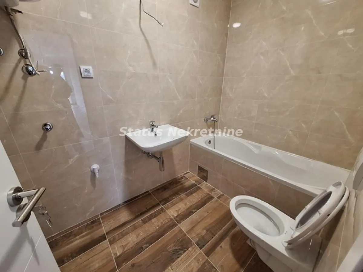 Izdavanje, trosoban stan, 60m², Telep, Novi Sad Sve Podlokacije