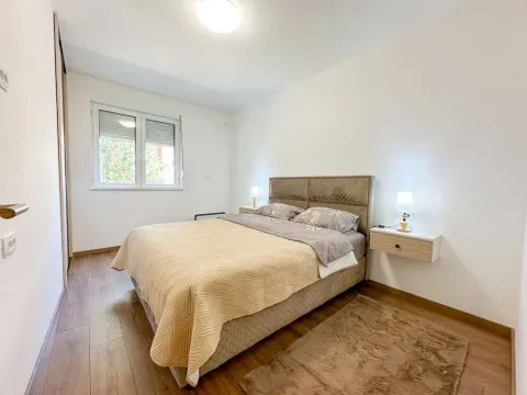 Rent, three bedroom apartment, 110m², Tološka šuma, Podgorica - image 9