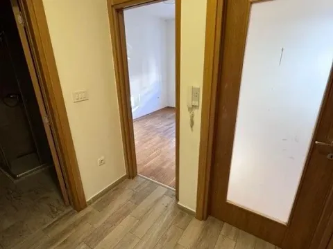 Sale, one bedroom apartment, 44m², Blok 6, Podgorica - image 3