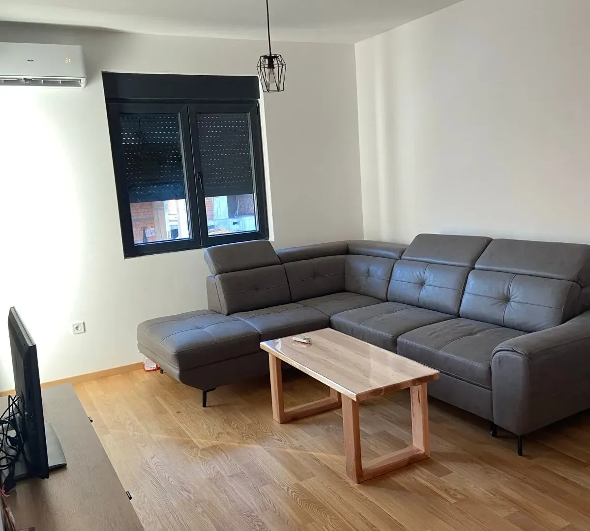 Izdavanje, dvosoban stan, 55m², City Kvart, Podgorica