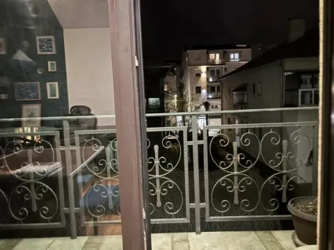 Izdavanje, trosoban stan, 49m², Bulbulder, Zvezdara Sve Podlokacije - image 16