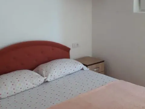 Izdavanje, jednosoban stan, 25m², Dubovica, Budva - image 6