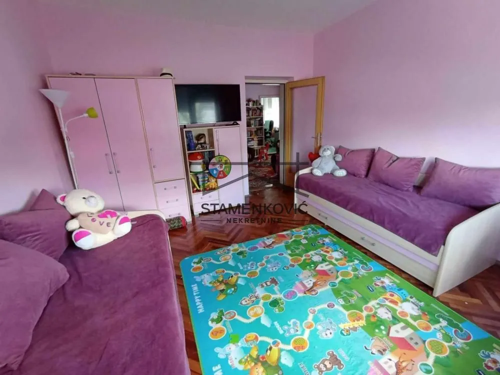 Prodaja, kuća, 187m², Sremska Mitrovica, Srbija