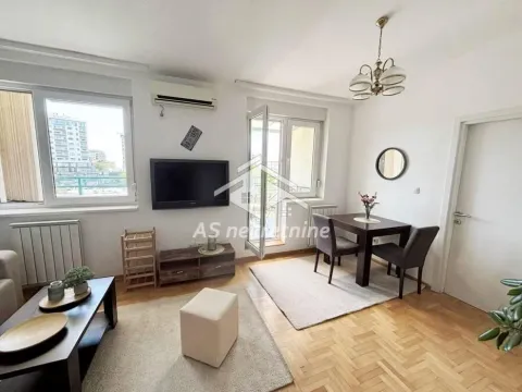 Izdavanje, dvosoban stan, 52m², Voždovac Sve Podlokacije, Beograd - image 7