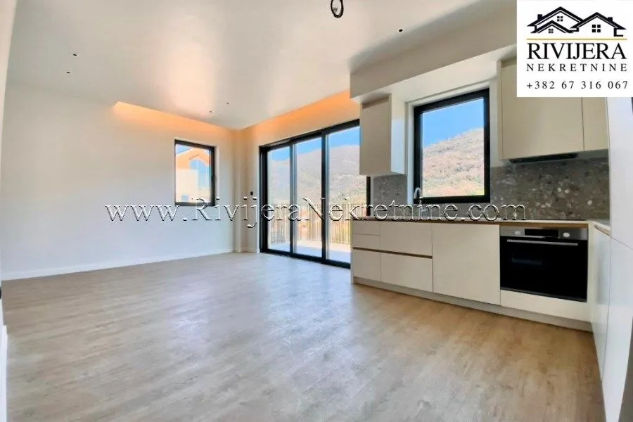 Prodaja, dvosoban stan, 102m², Tivat, Crna Gora