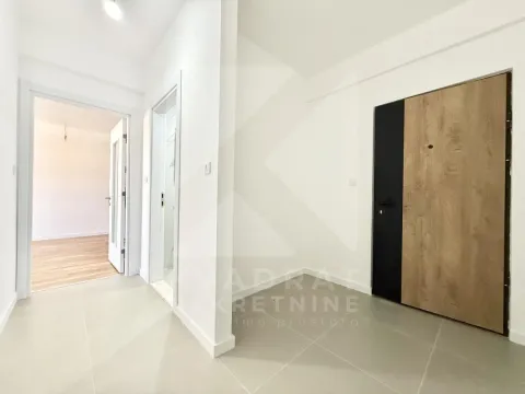 Rent, office space, 70m², Zabjelo, Podgorica - image 11