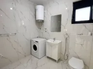 Izdavanje, trosoban stan, 85m2, Polje, Bar