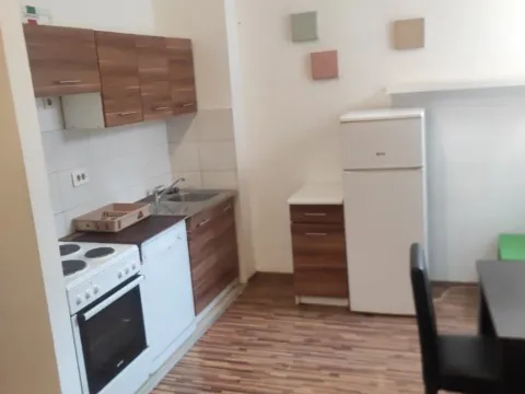 Izdavanje, jednosoban stan, 45m², Preko Morače, Podgorica - image 6