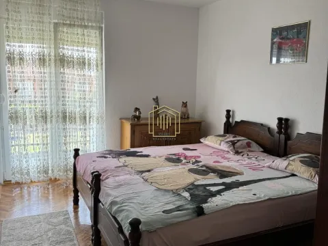 Rent, two bedroom apartment, 75m², Gornja Gorica, Podgorica - image 12