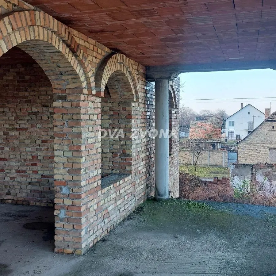 Prodaja, kuća, 240m², Bečej, Novi Sad