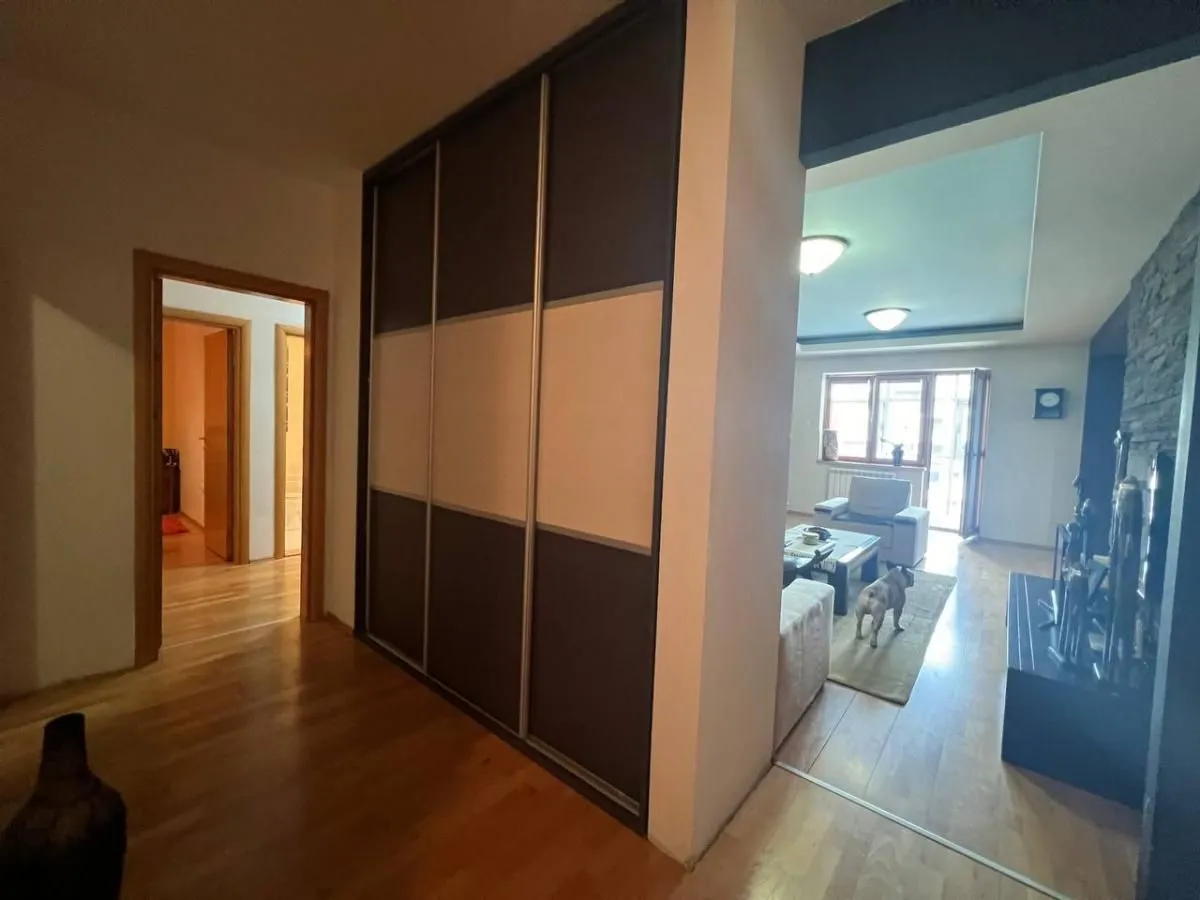 Prodaja, stan, 134m², Bulevar Oslobodjenja, Novi Sad Sve Podlokacije